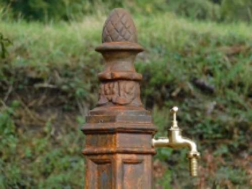 Exclusieve staande fontein - waterkraan - alu in oxide