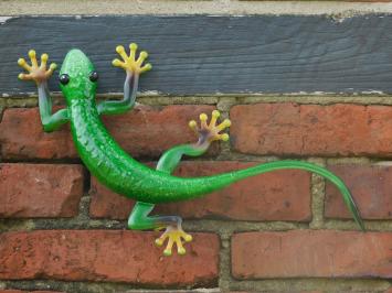 Gecko in colour - hand-painted - metal - wall deco