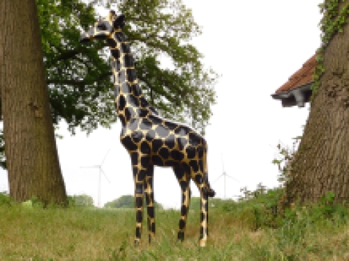 Bijzonder groot beeld ''Giraffe'' - zwart/goud van Polystone