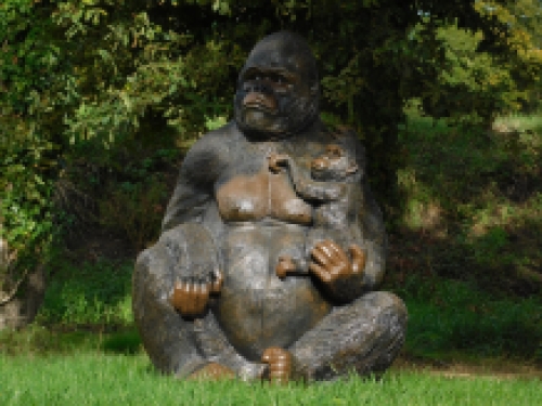 Exclusive statue Gorilla with baby gorilla - XXL - polystone - detailed