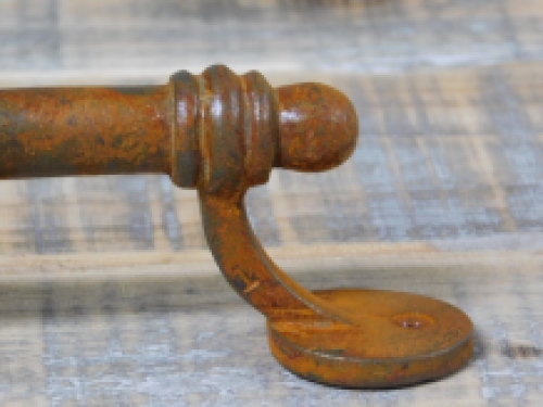 Doorhandle, antique iron handle for doors, cupboards and drawers - rust colour