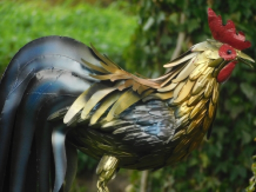 Rooster on stand - metal - full colour