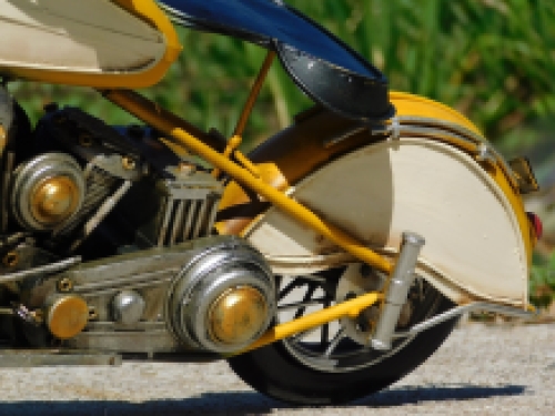 Handmade motorbike - metal - yellow