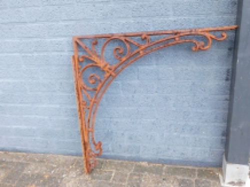 1 Corner support made of cast iron, heavy !