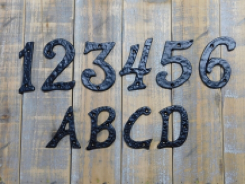 Hausnummern und Buchstaben - Schmiedeeisen - schwarz