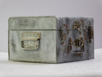 Vintage Storage Box - 25 x 23.5 cm - Metal