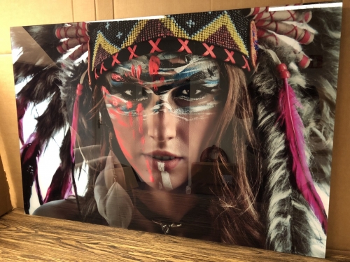 Wand decoratie kunst op glas: Indianen vrouw, super mooi in kleur!!