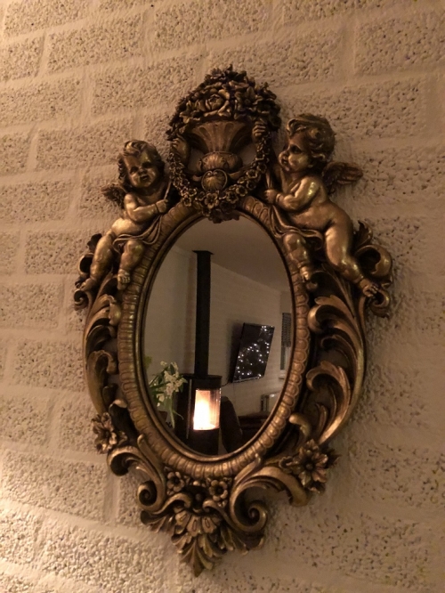 Beautiful gold-colored Angel mirror, polystone.