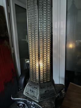 Große Metalllaterne mit Glas | Stehend oder hängend | Besonderes Erscheinungsbild | 110 cm hoch