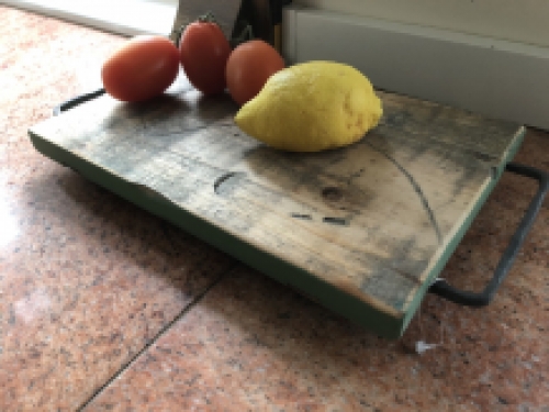 Coaster, carving tray with metal handle, rustic tray made of solid wood