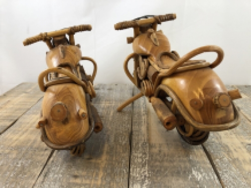 Set handgemaakte houten motoren, lowriders.