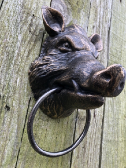 Wild head iron in bronze look, with towel ring