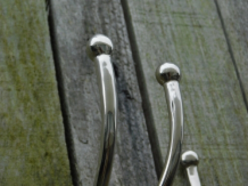 Grote kapstok met in totaal 10 haken, 5 verstelbare kapstokken - aluminium vernikkeld