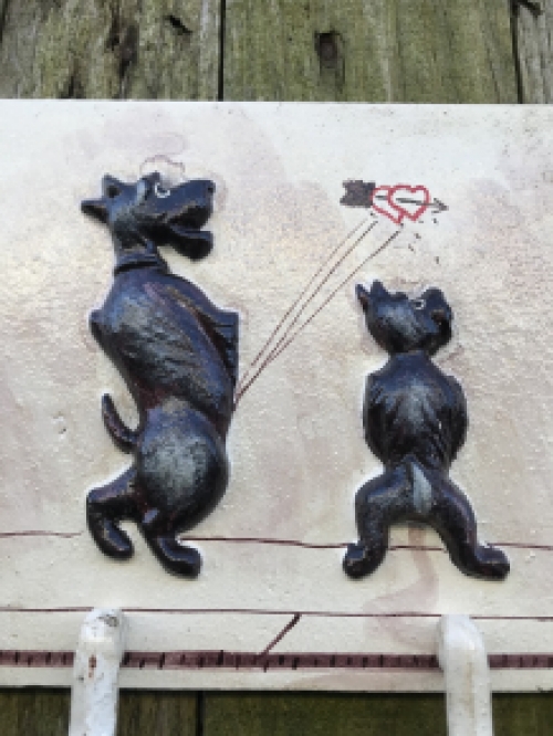 Kapstok met 6 haken, met plassende honden, komische en decoratieve kapstok