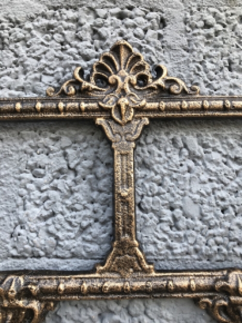 Wall coat rack, cast iron bronze - Look, beautiful.