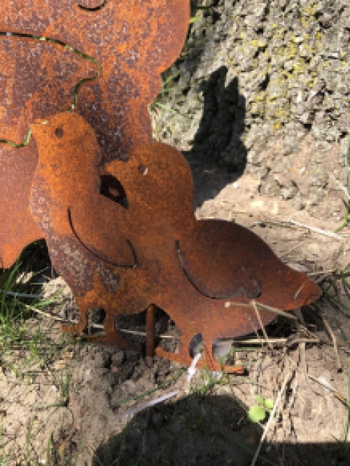 Gartenstab, Silhouette eines Huhns mit seinen Küken, Metall