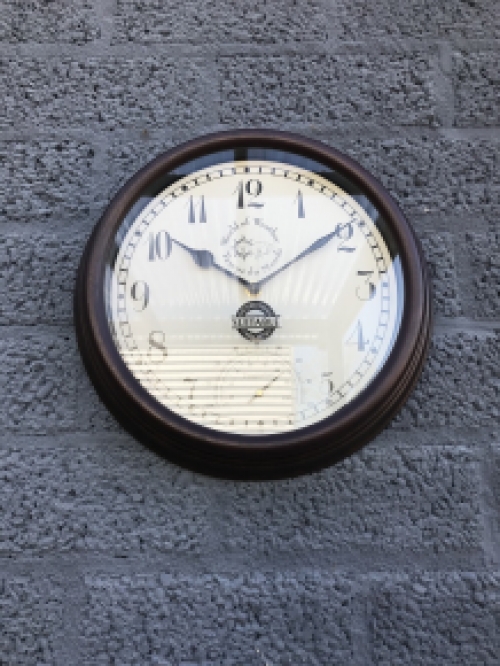 Station clock outdoor clock with thermometer, metal look.