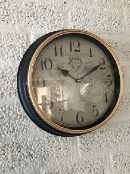 Wall clock in vintage look, clock with 18th century world motif, like antique