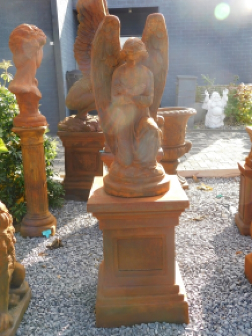 Angel - weatherproof, kneeling, on pedestal XXL, full stone, large sculpture-oxide