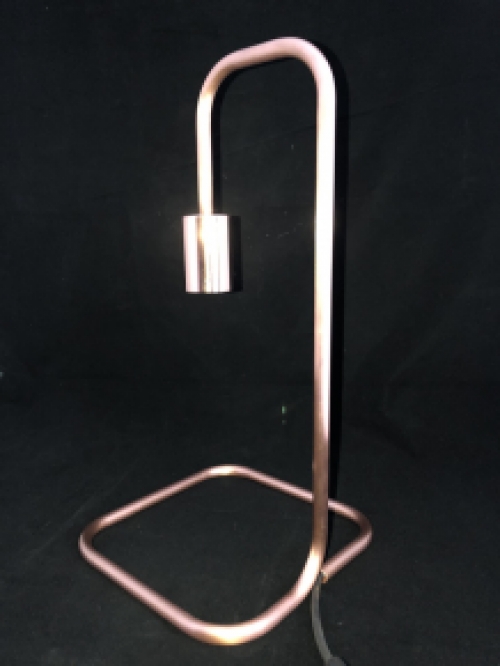 Uniek ontwerp, koperen single frame lamp, mooi strak handmade design.