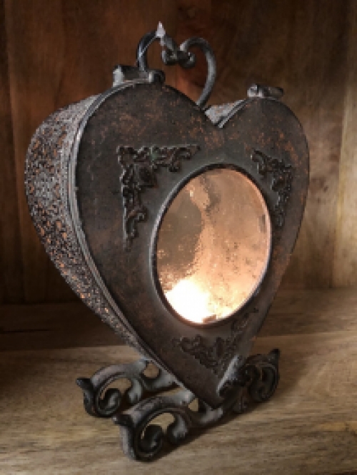 Prachtige lantaarn - hart vorm klassiek-met antiek glas-metaal koper look.