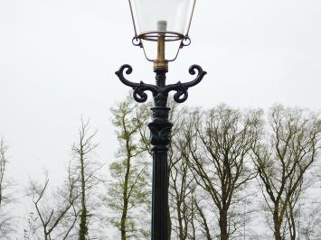Gartenlampe, gusseiserner Laternenpfahl mit Schirm, grün, klassisch