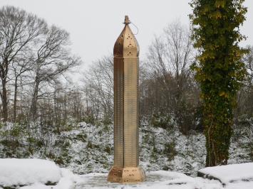 Große Metalllaterne mit Glas | Stehend oder hängend | Goldfarben | 110 cm hoch