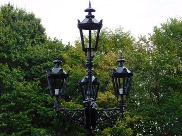 Classic Lamppost XL with 4 Shades – 315 cm - Black – Aluminium – Ornate Garden Lamp