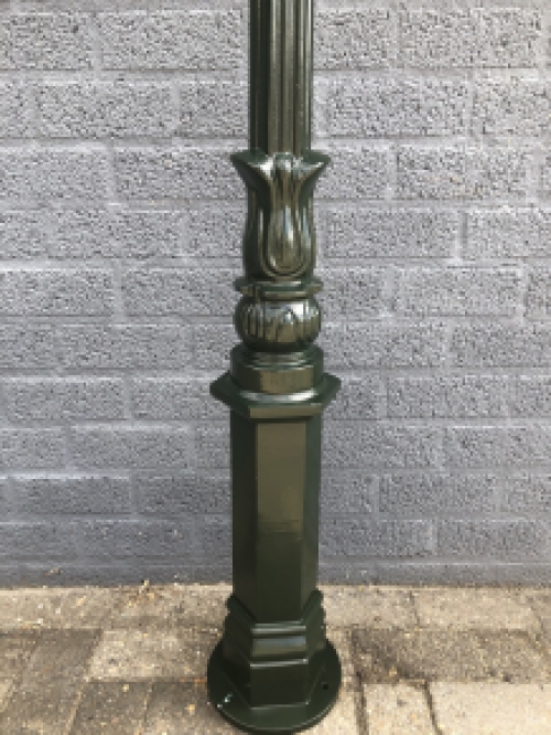 Buitenlamp, lantaarn Amsterdam met keramische fitting en glas, gegoten aluminium groen, 225 cm.