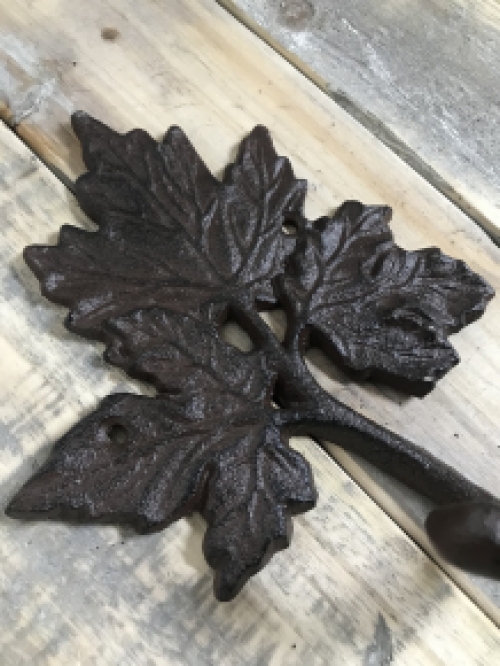 Coat hook with maple leaf, cast iron coat rack in antique brown