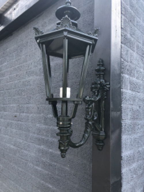 Wand buitenlamp Maas, Alu gegoten met Lampenfitting en Glas.