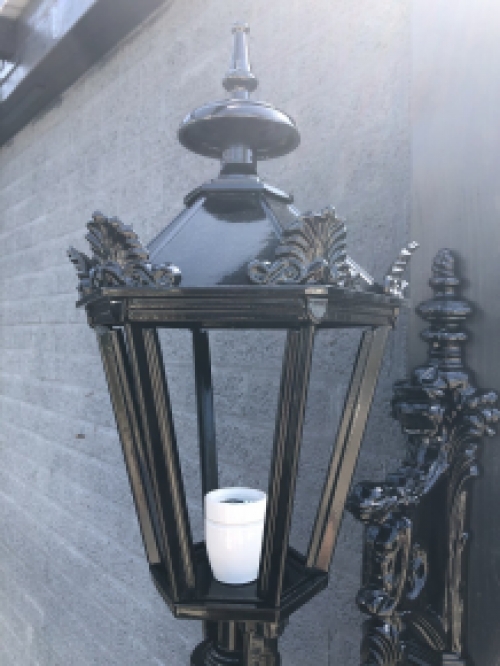 Wand buitenlamp Maas 65, Alu gegoten met Lampenfitting en Glas.