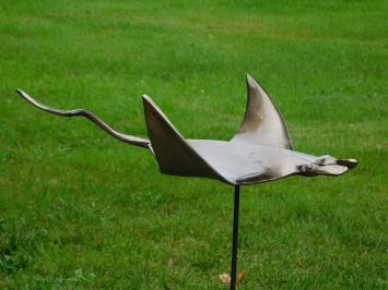 Sculpture Manta Ray Rog - Alu - on Black Alu Base