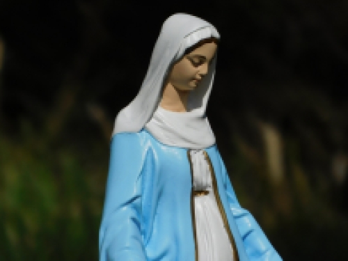 Moeder Maria / Mother Mary, polysteinen beeld, PRACHTIG.