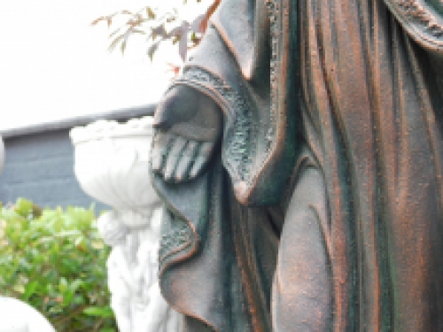 Beautiful ecclesiastical statue of Mary, made of polystone