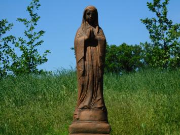Maria Beeld op Sokkel – 128 cm – Vol Steen in Oxide – Biddende Maria