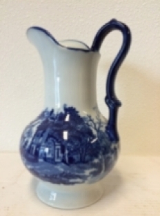 Porcelain milk jug, delft blue painting, very beautiful!!