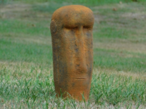 Moai statue in oxide - full stone