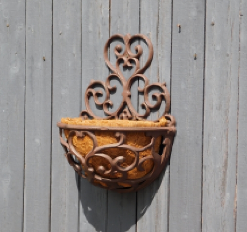 Classic wall hanging for plants - cast iron