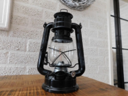 Beautiful lantern oil lantern black - metal