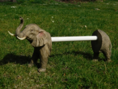 Elephant kitchen roll holder - polystone