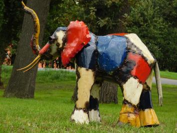 Elefant Nacho – 80 x 90 cm – Farbenfrohe Skulptur – Afrikanisches Kunstwerk