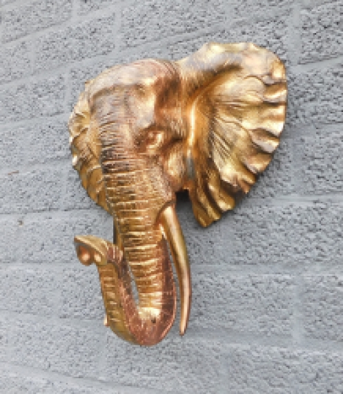 Beautiful black and gold elephant head wall ornament, beautiful!!