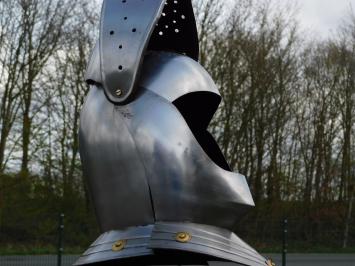 Knight's helmet - Metal - Polished and Oiled
