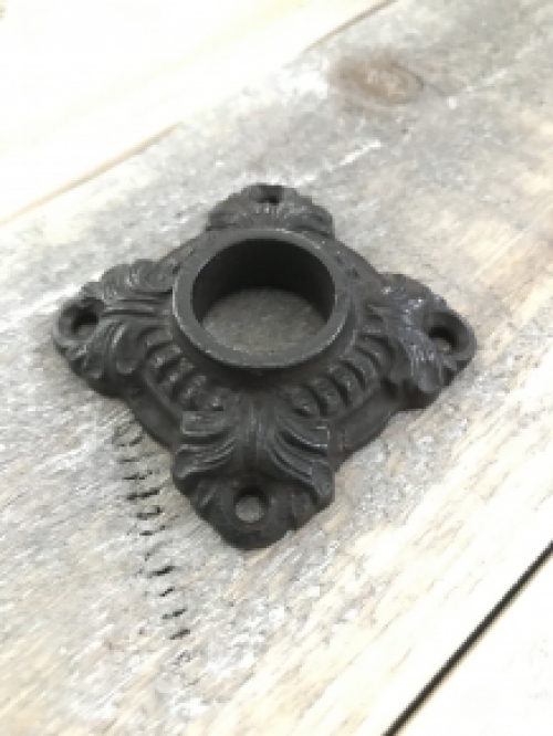 1 Rosette, antique iron brown, latch rosette, beautiful!