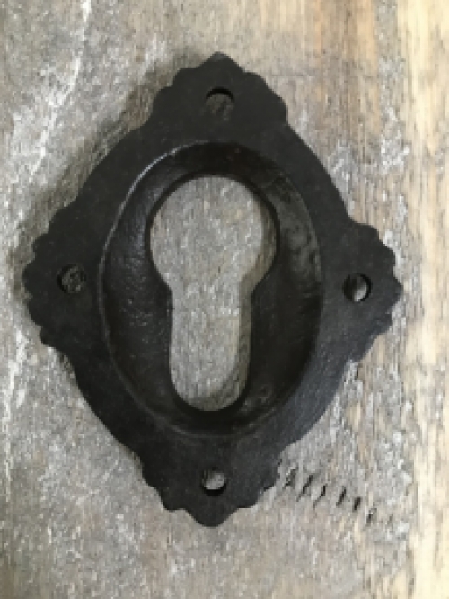 1 cylinder lock suitable rosette, key rosette, iron brown.