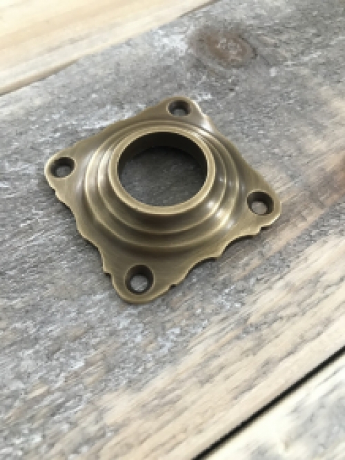 Rosette - patinated brass - latch rose