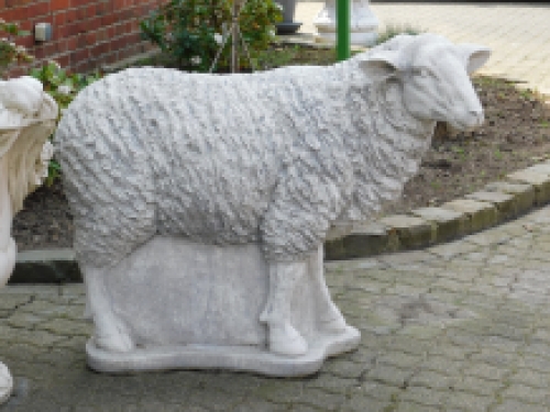 Statue Sheep XL - solid stone