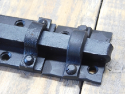 Robust sliding lock - antique iron - latch
