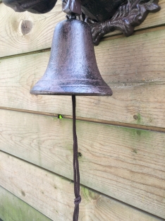 Large doorbell with bull's head, cast iron, very beautiful!!